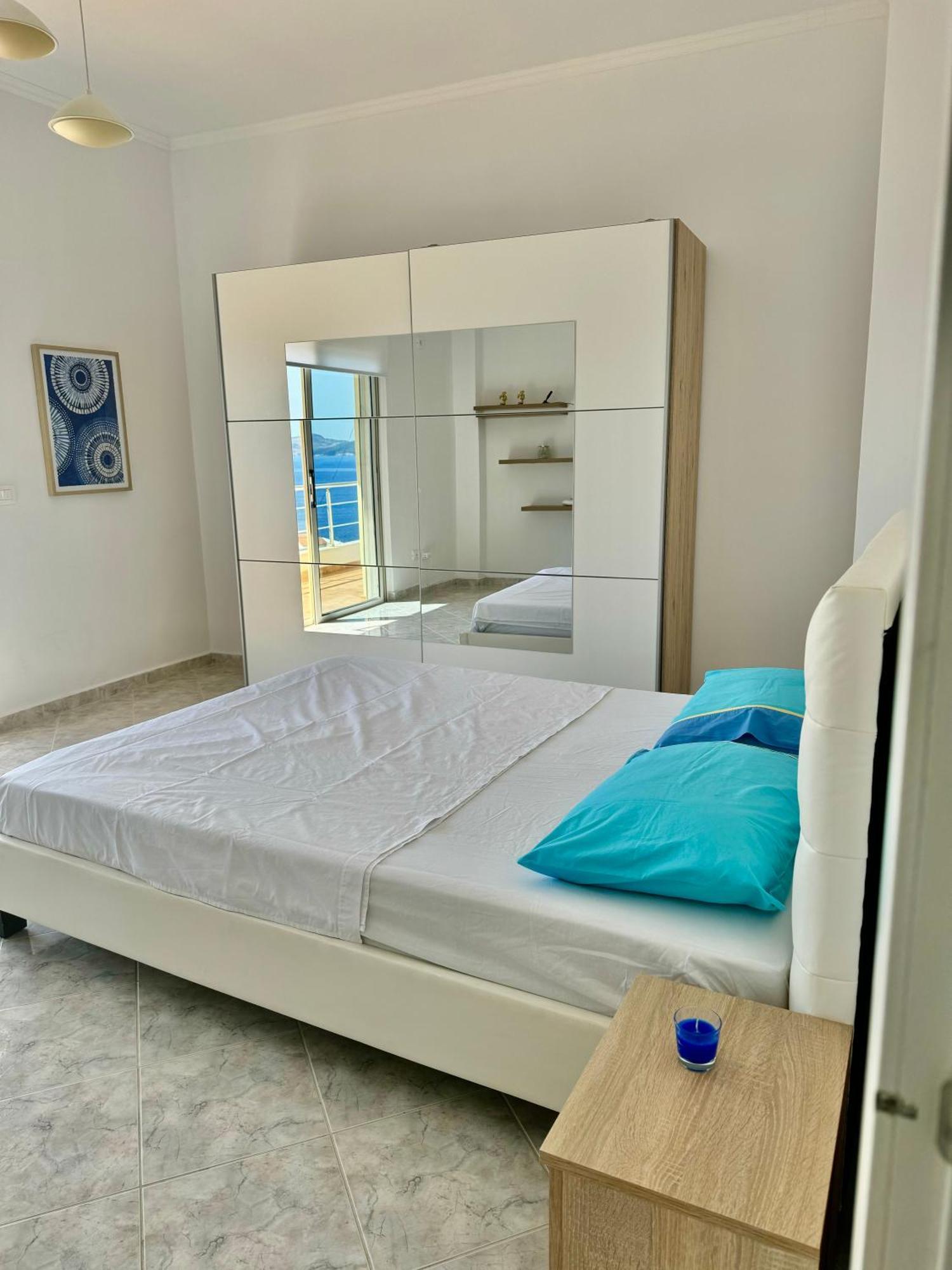 Comfy Blue Sarande Apartment Exterior photo