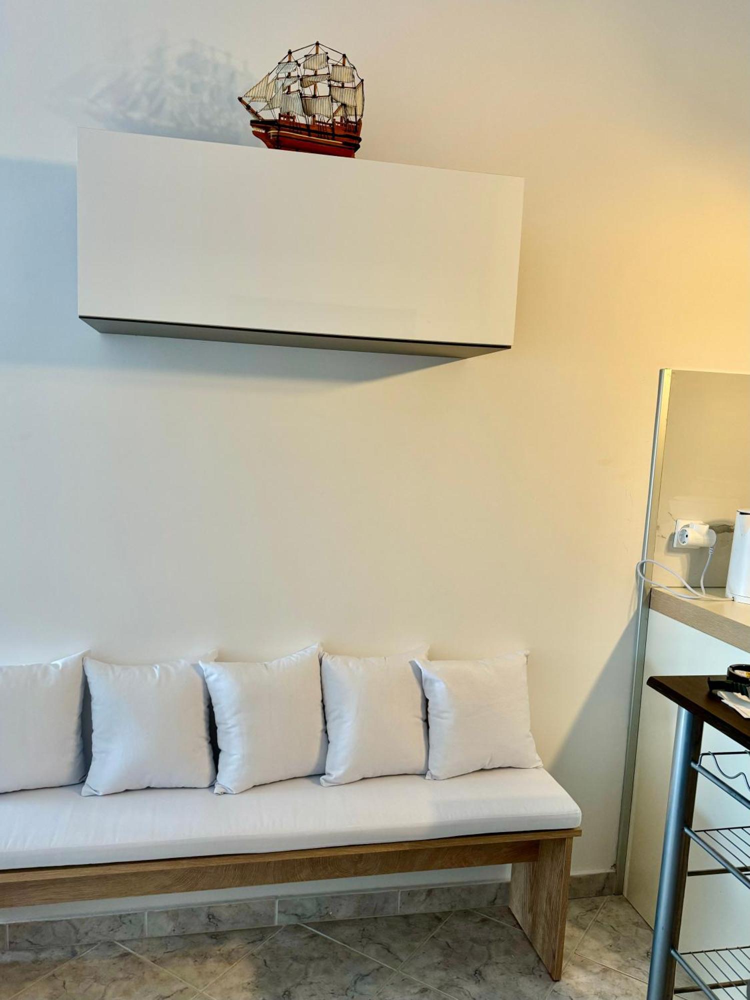 Comfy Blue Sarande Apartment Exterior photo