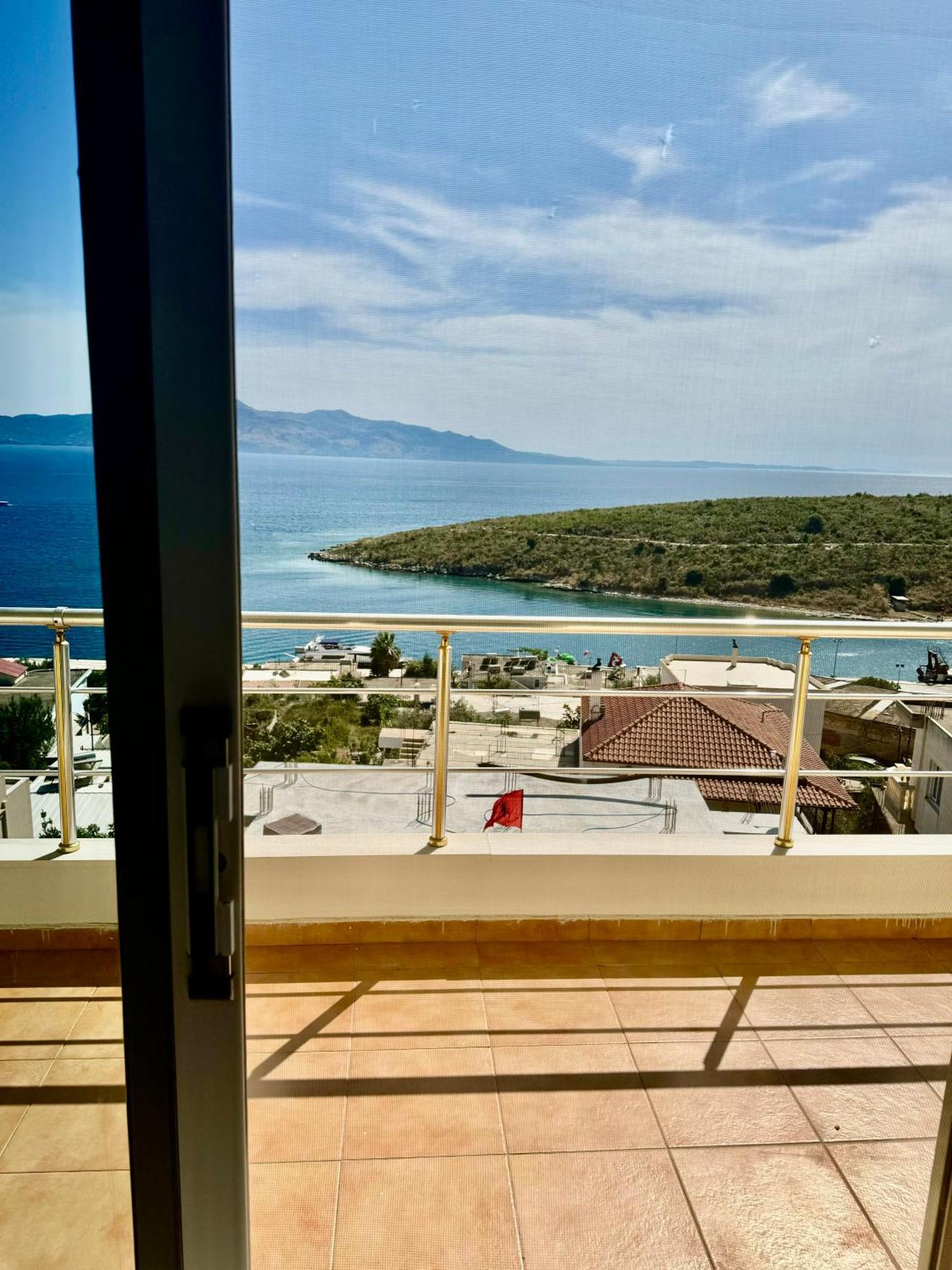 Comfy Blue Sarande Apartment Exterior photo